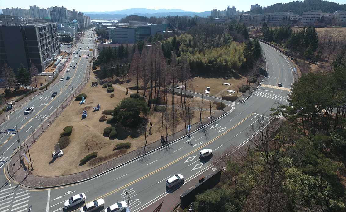 Main road unoccupied site and traffic island make into green('17.~'18.) 이미지