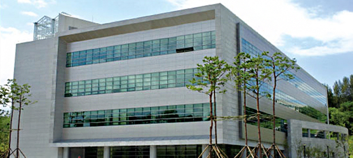 バイオテクノロジー研究センター